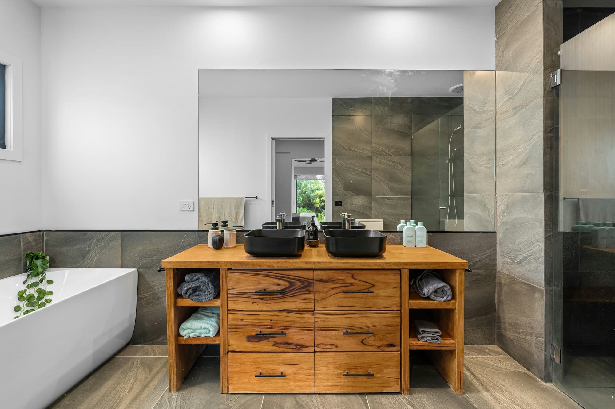Oasis Suite
